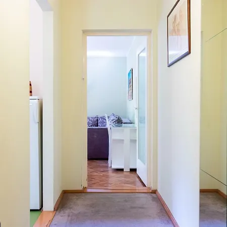 Captain's Crib * ベオグラード