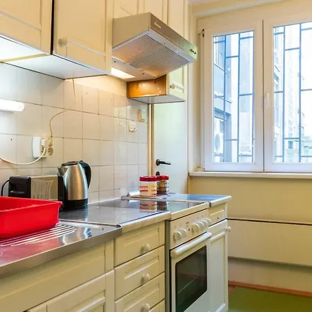 Captain's Crib Белград