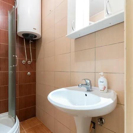 Апартаменты Captain's Crib *