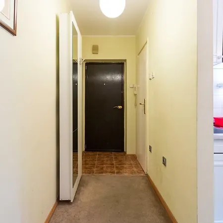 Apartment Captain's Crib Belgrade